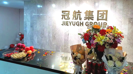 冠航機(jī)械最新推出新款起重旋轉(zhuǎn)吊環(huán)